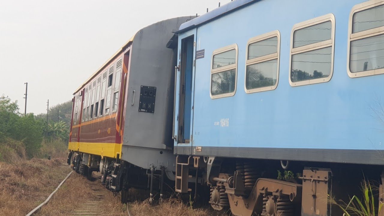 පිටපාරේ ගිය කුරහන් මැදිරිය හරිමගට.. 