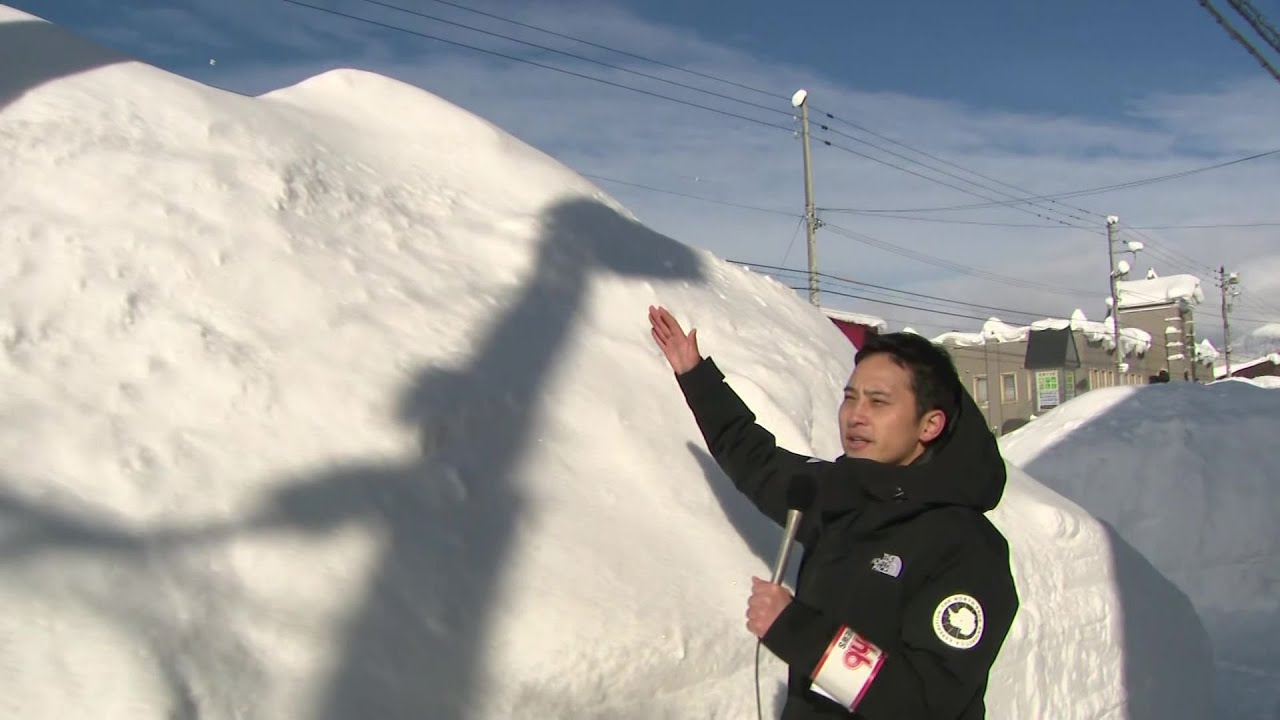 “歩行者用信号に迫る雪＆台所も真っ暗”に…『道内一の豪雪地帯・幌加内町』で見えた住民の生活＿旭川市では雪下ろし中の事故も「兄の姿が見えない」 北海道