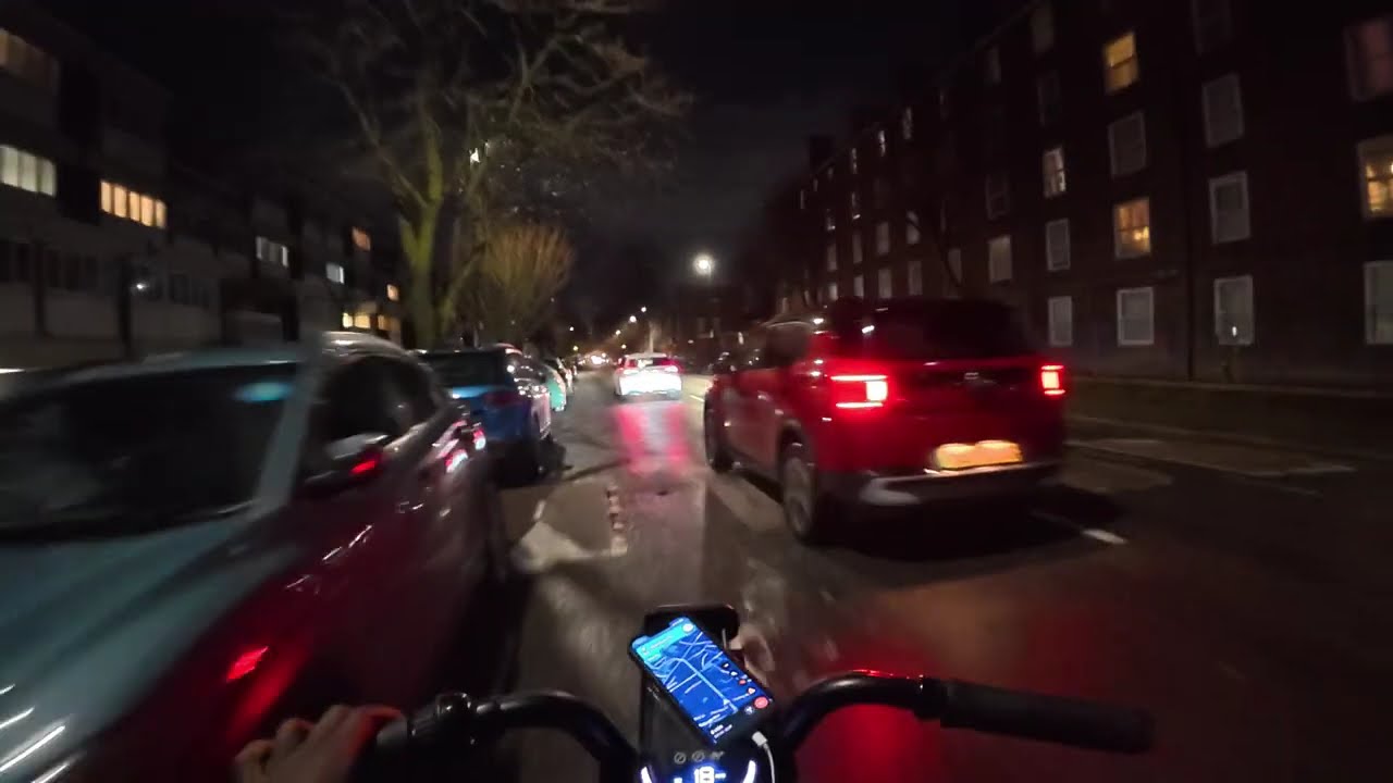 Riding Around South London At Night | Wooly Road/Camberwell | London At Night | T Treks #vlogs