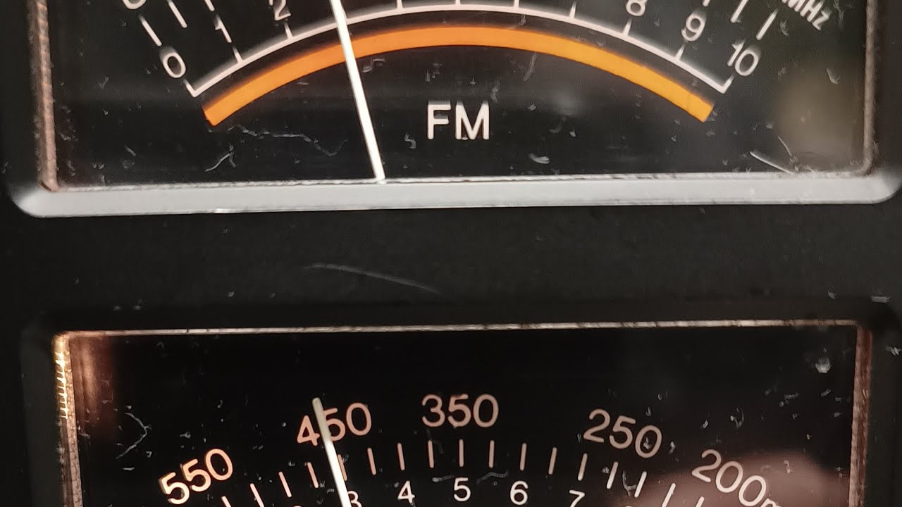 ITT RX 75 professional vintage radio 1975 quick fix (4K)