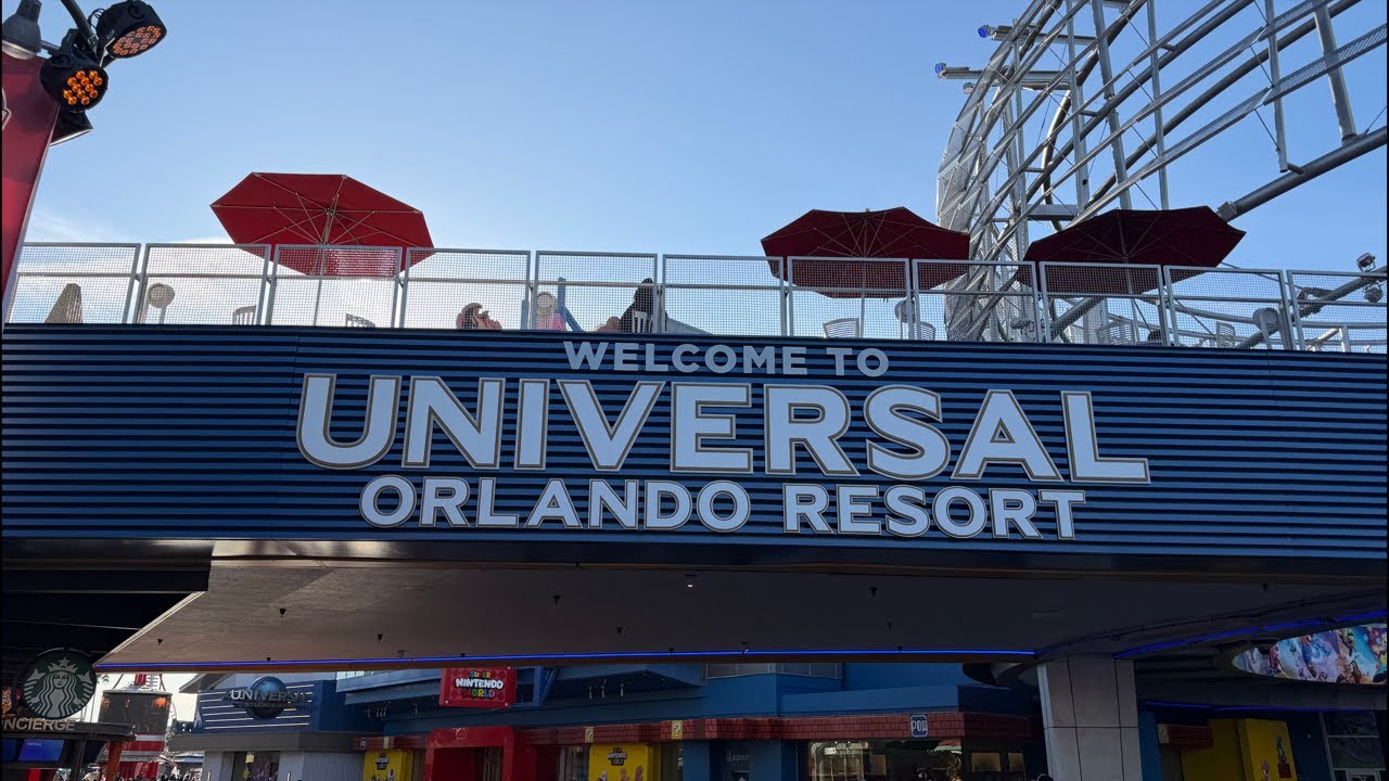 🔴 LIVE Cold Wednesday Night at Universal Studios Orlando