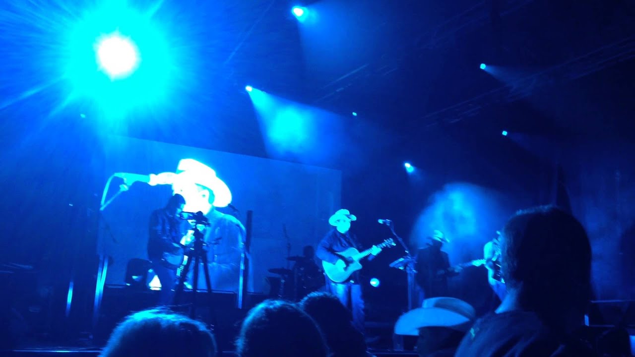 NEZNÁMI, Karolína, LODENICA 28.08.2014