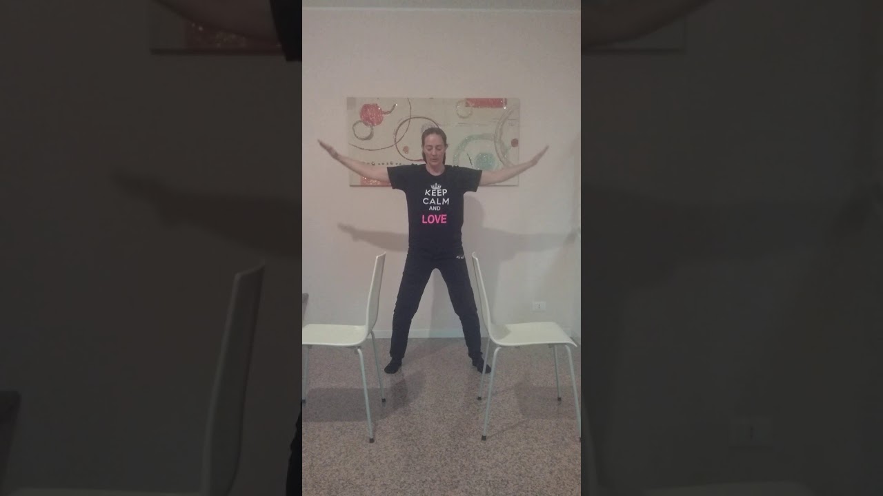 Ginnastica dolce - LEZIONE INSIEME - MOBILITÀ ANCHE E SPALLE