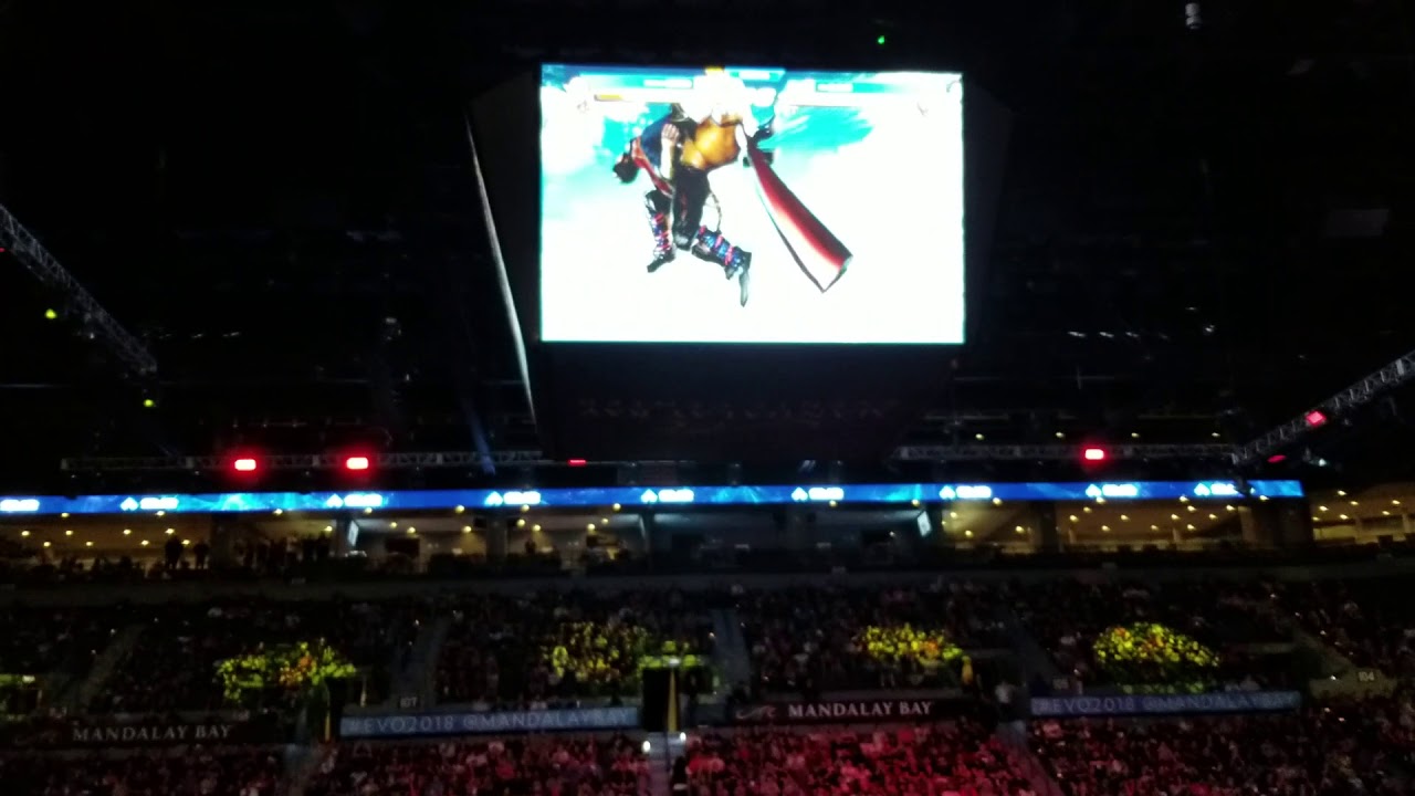 EVO 2018 - The Tekken Crowd is HOT This Year