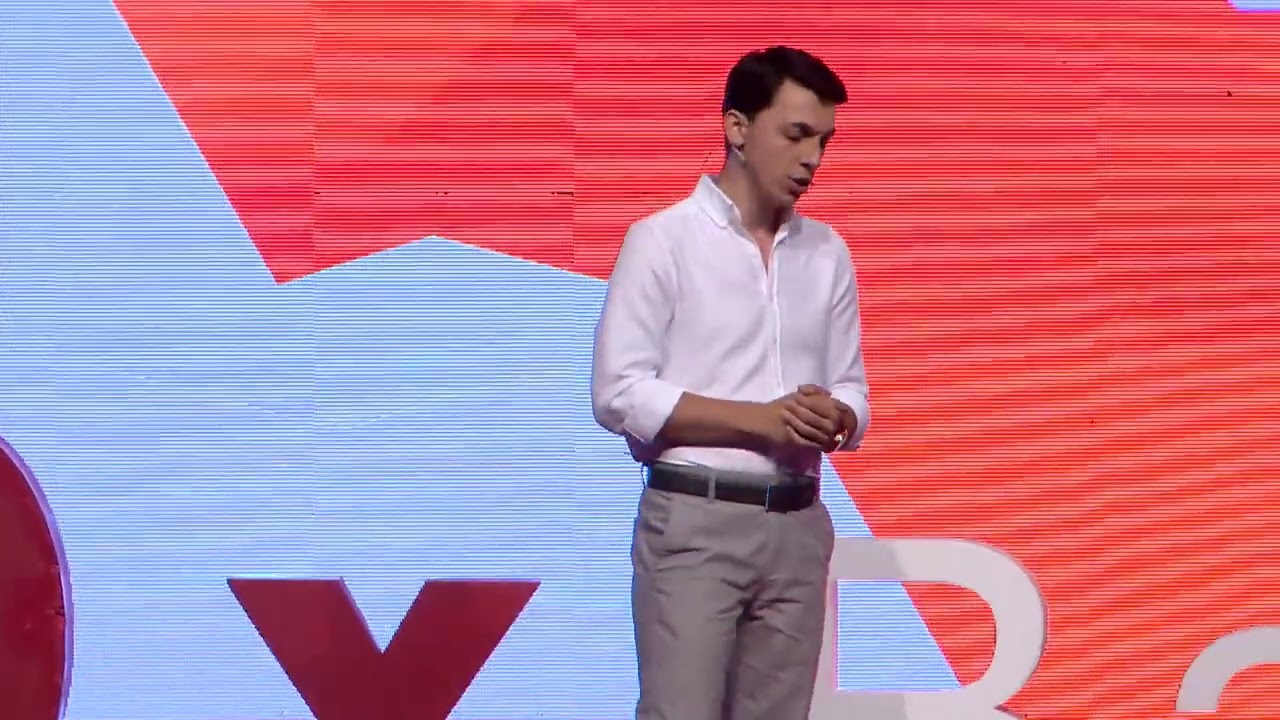 Milyarlarca Dolarlık Bilginin Peşinde  | Kadir Kuru | TEDxBahcesehirUniversity