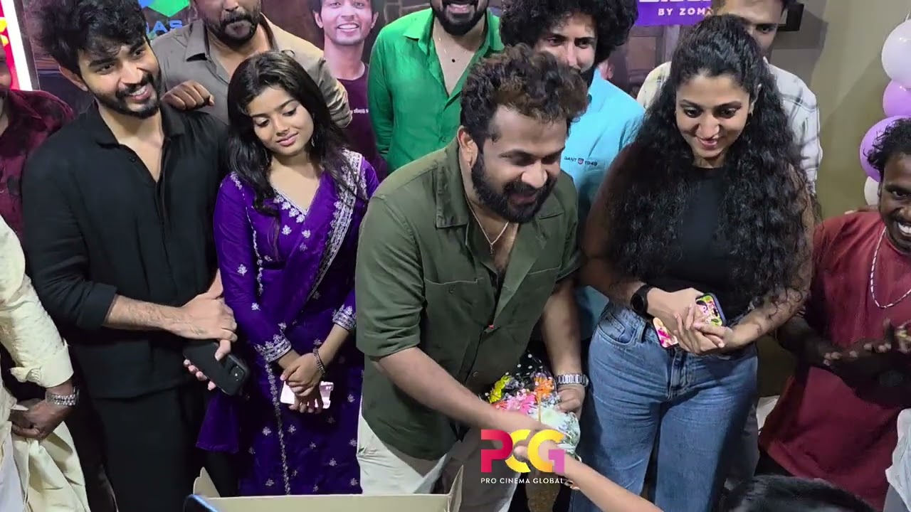 തരുൺ മൂർത്തിയും തുടരും ടീമും ആലപ്പുഴ പാൻ സിനിമാസിൽ ❤️😍 😘