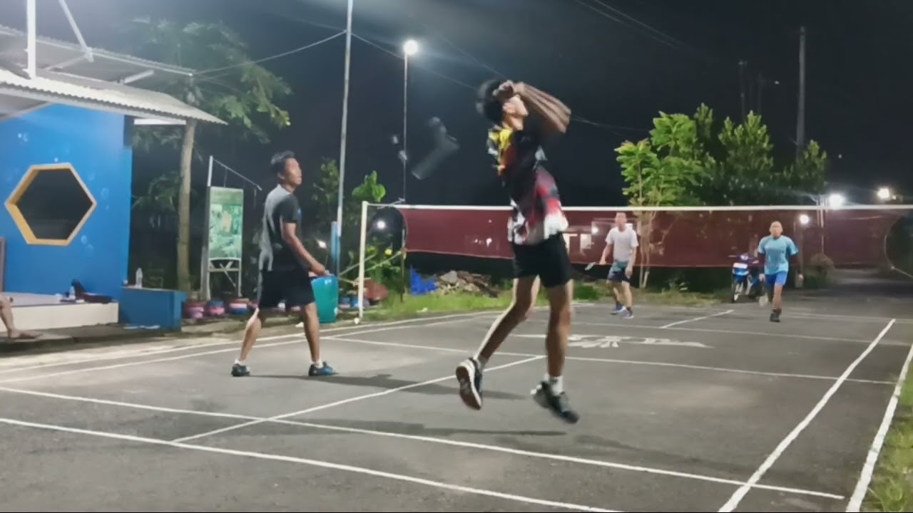 Badminton happy game