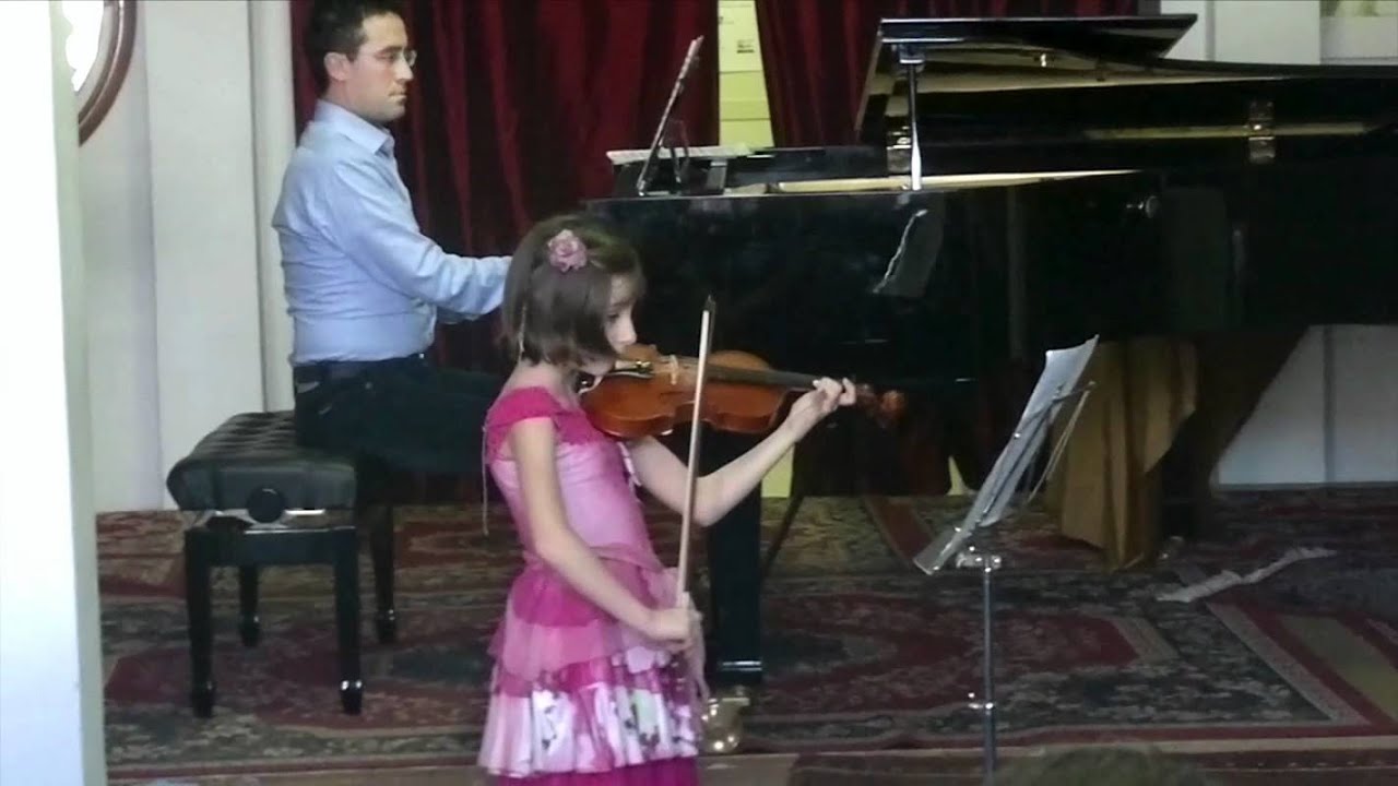 Maria Serena Salvemini, Molly plays 