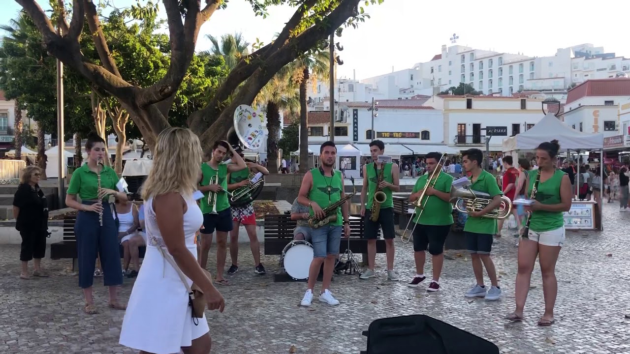 Shake Your Body “Til You Get Enough” | Michael Jackson | BANDO DAS GAITAS street band