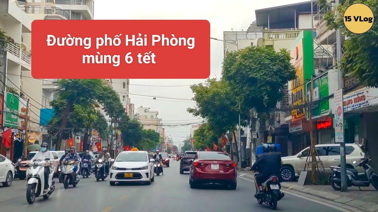 Đường phố Hải Phòng nhộn nhịp ngày mùng 6 tết từ phố Lê Lợi sang phố Tô Hiệu 