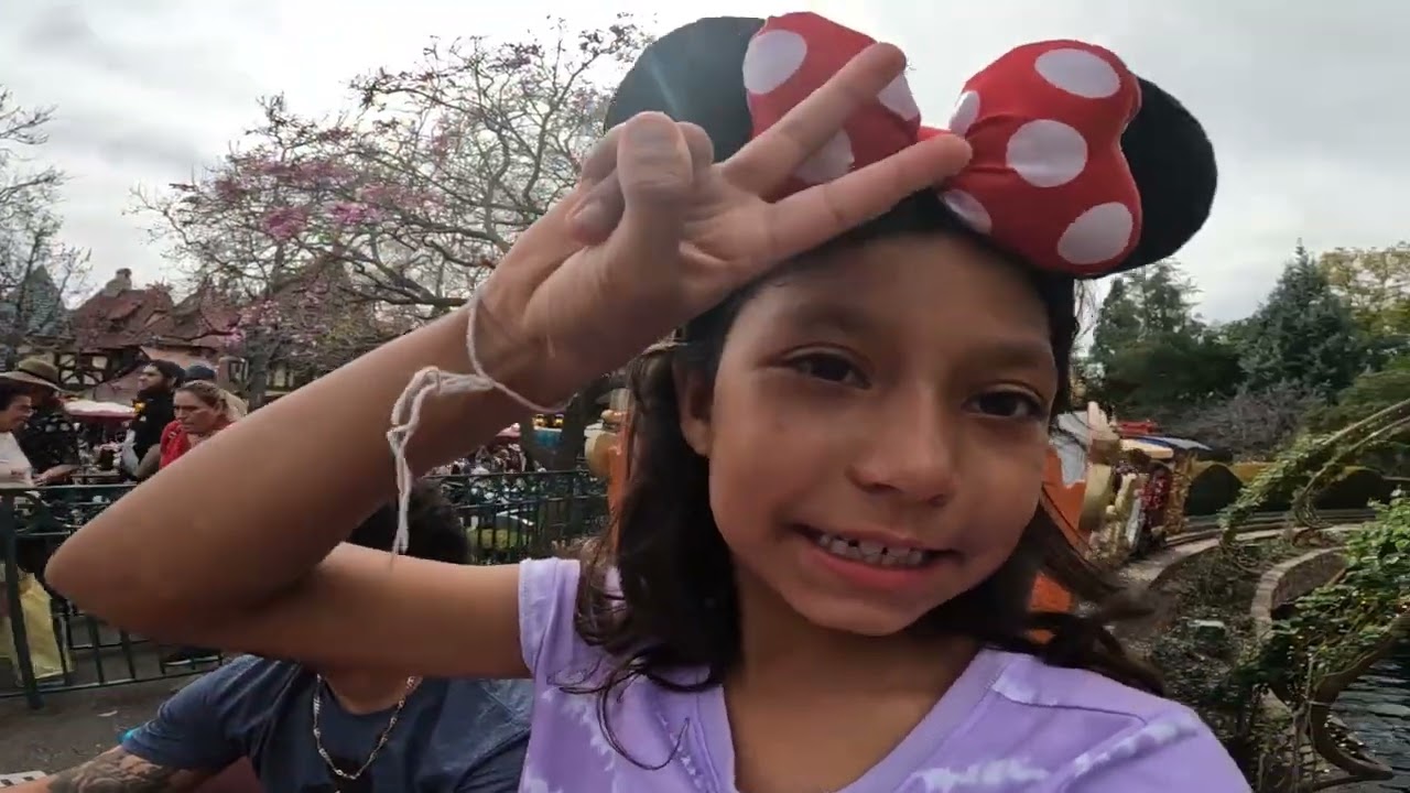 2026 family disneyland trip