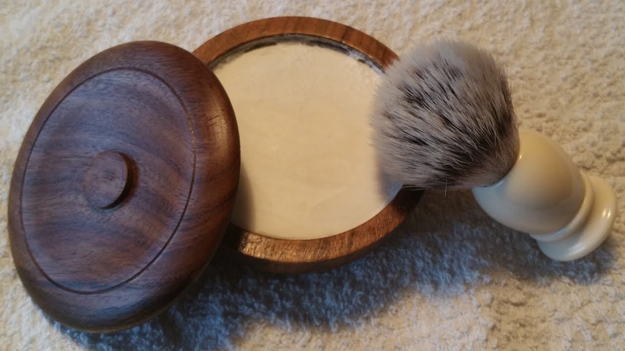 TOBS sandalwood shaving soap.  Lather review.