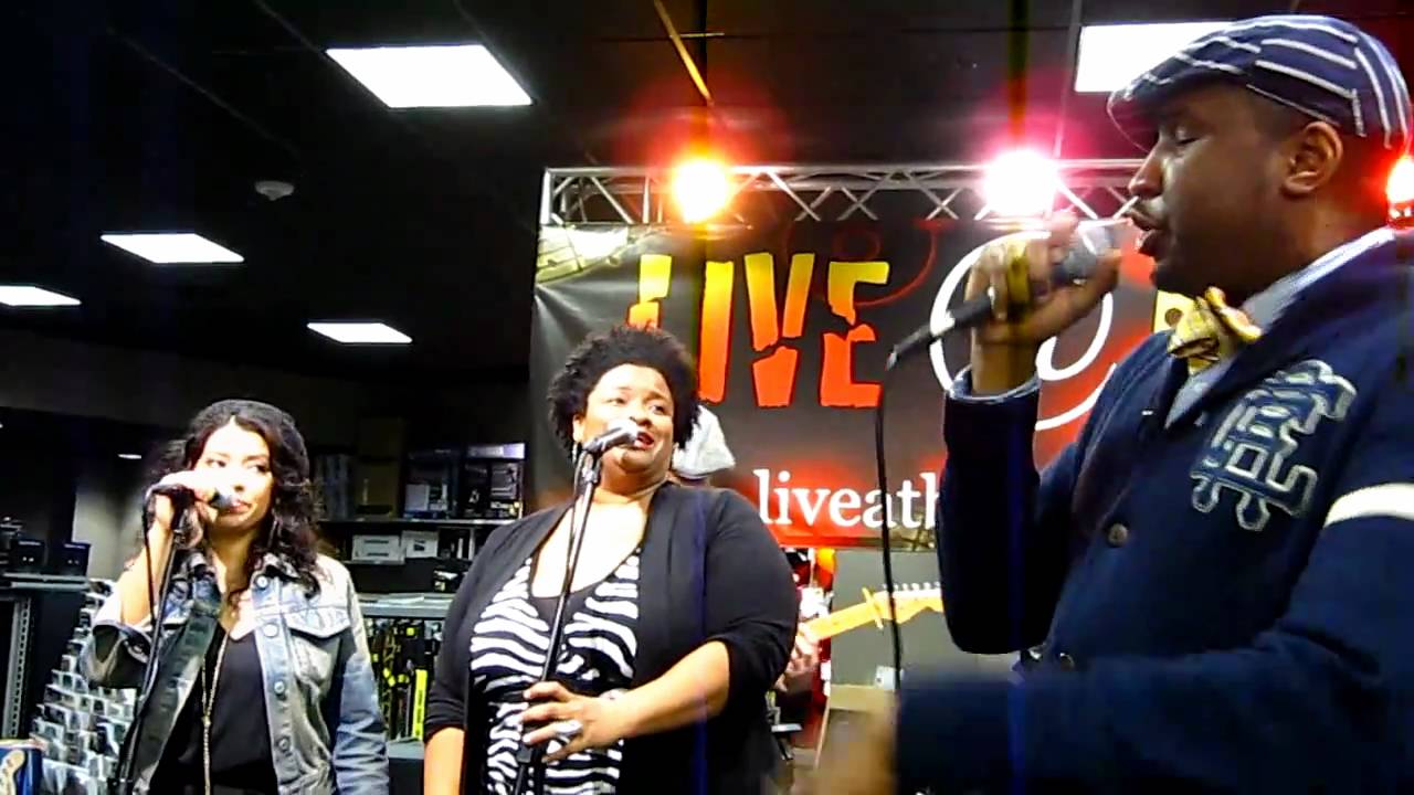 The Incomparable Shakespeare- Paralyze Me @ Best Buy (Union Square), NYC