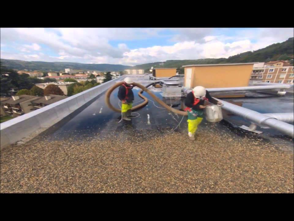 VALVERT ASSAINISSEMENT le spécialiste de la remise de graviers en toitures terrasses