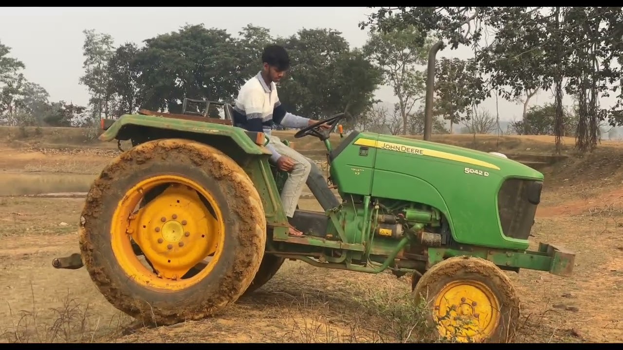 So hello guys aapka phir swagat Hai hamara tochanking  tractor mei aaj mai ja raha hu talaav ke pass