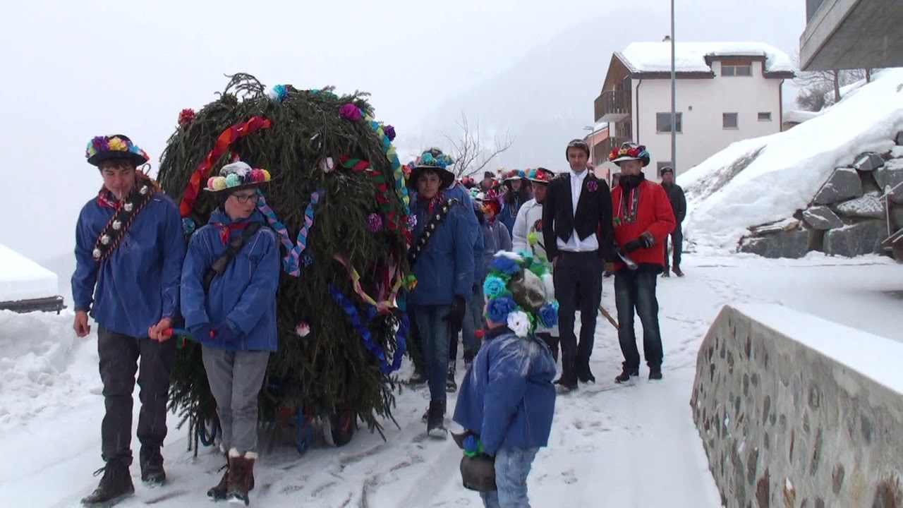 Chalandamarz in Ramosch und Seraplana (Gemeinde Valsot), 01.03.2018