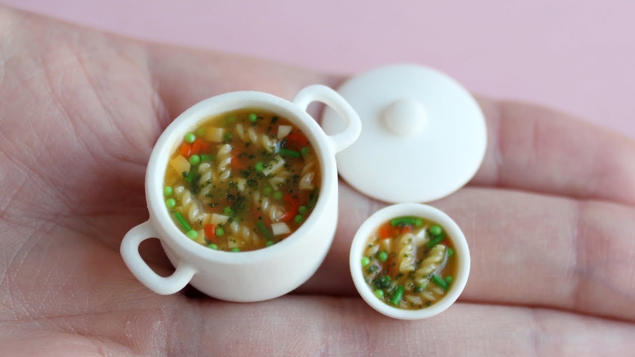Кастрюля с супом для куклы. Miniature soup saucepan for dolls. Polymer clay.Tutorial. DIY.