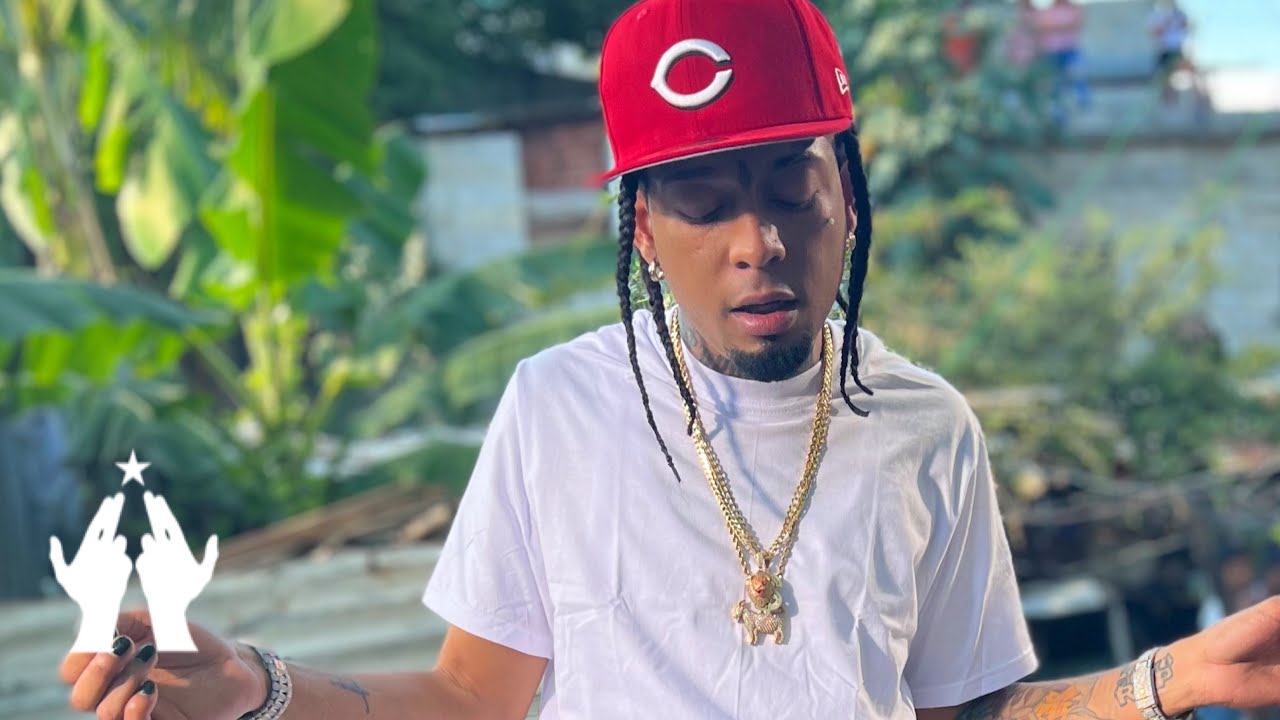 Rochy RD - Ni&ntilde;a Linda 😍 | Video Oficial
