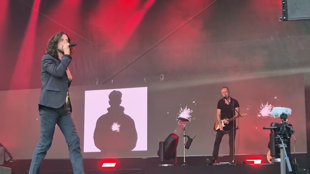 Forced To Mode- World In My Eyes (Live in Magdeburg)