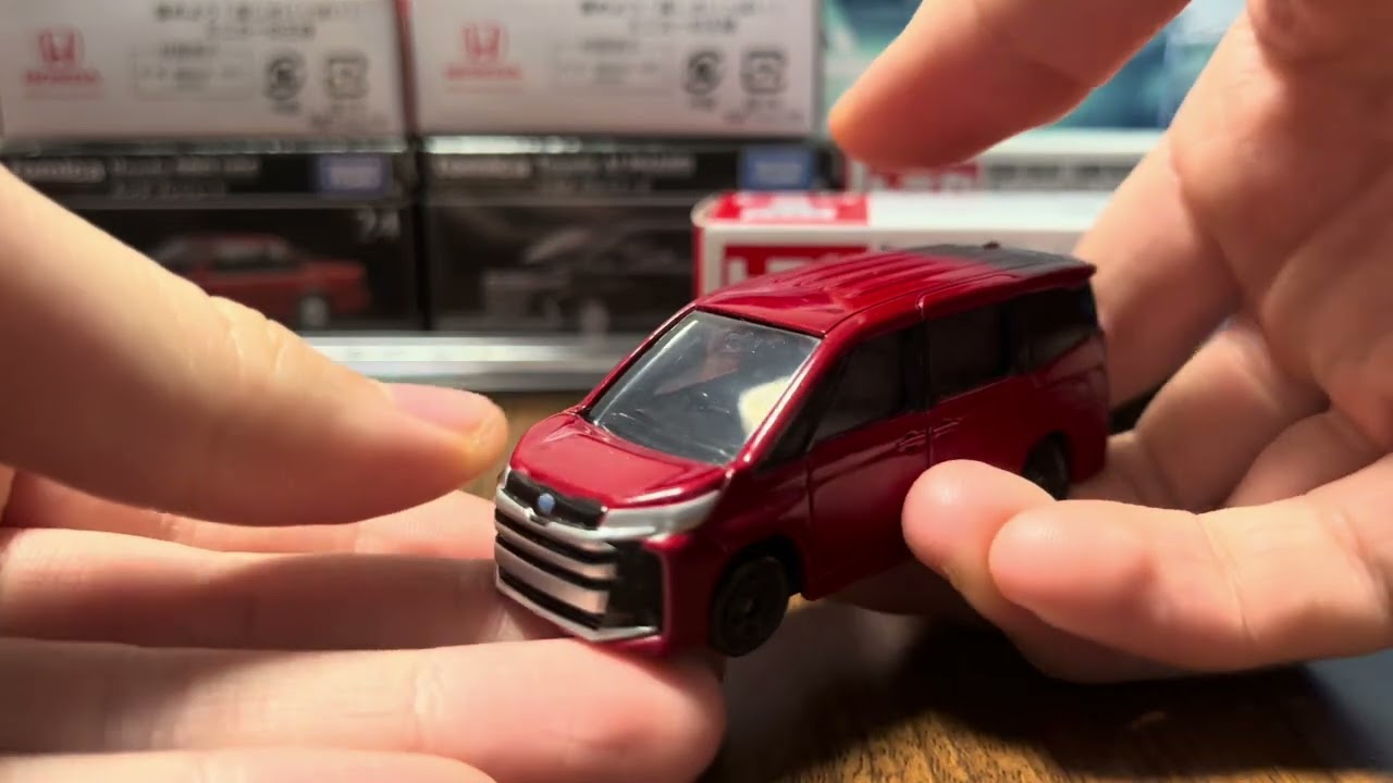 トヨタヴォクシー、ノアの比較動画(通常版、初回)