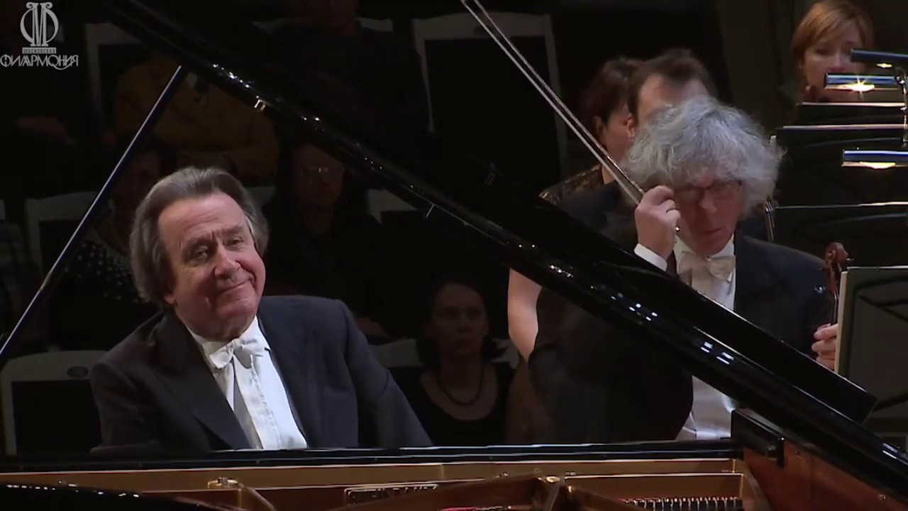 Beethoven - Piano Concerto No.1 (Rudolf Buchbinder)
