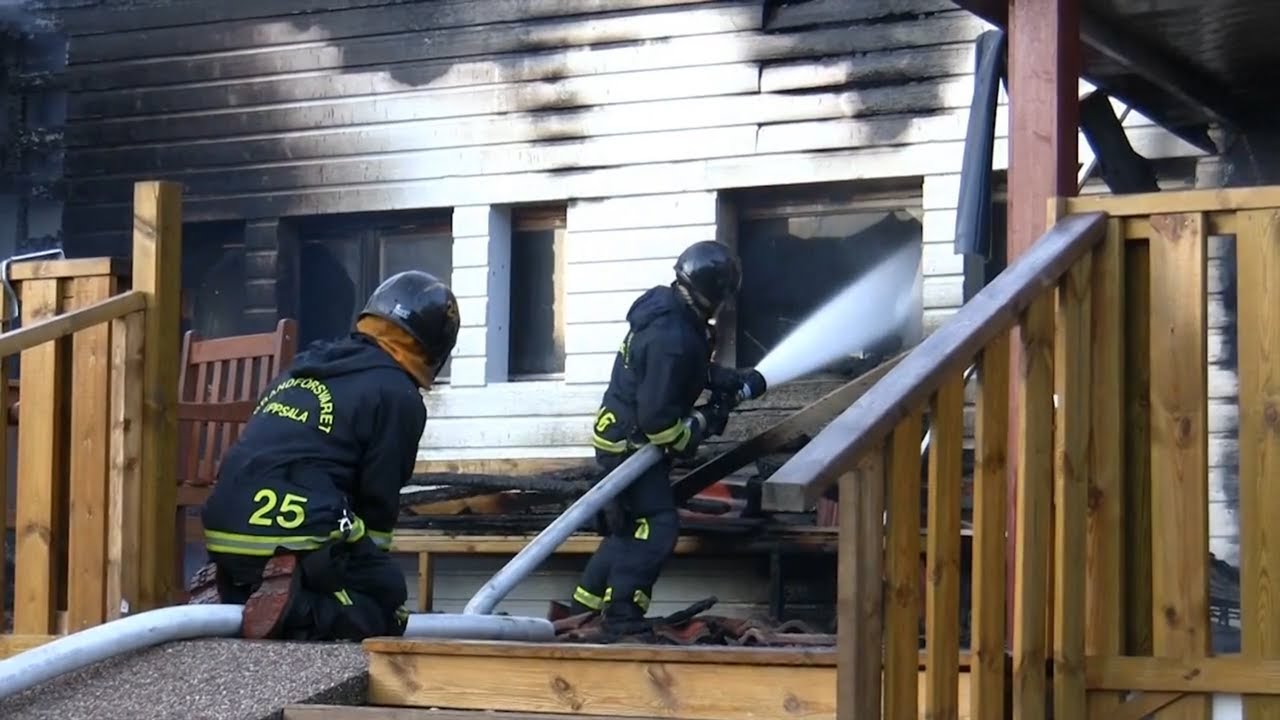 Brand i pizzeria på Eksätravägen