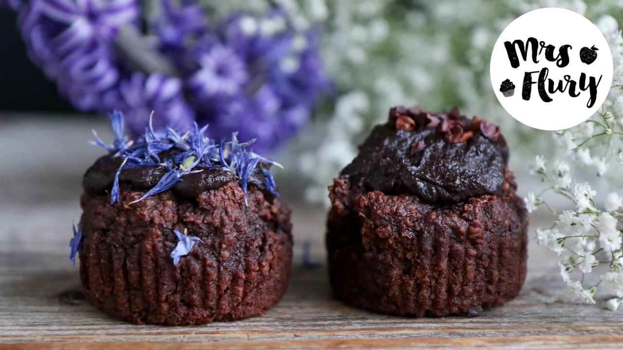 Gesunde Schoko Muffins vegan, ohne Mehl und ohne Zucker backen
