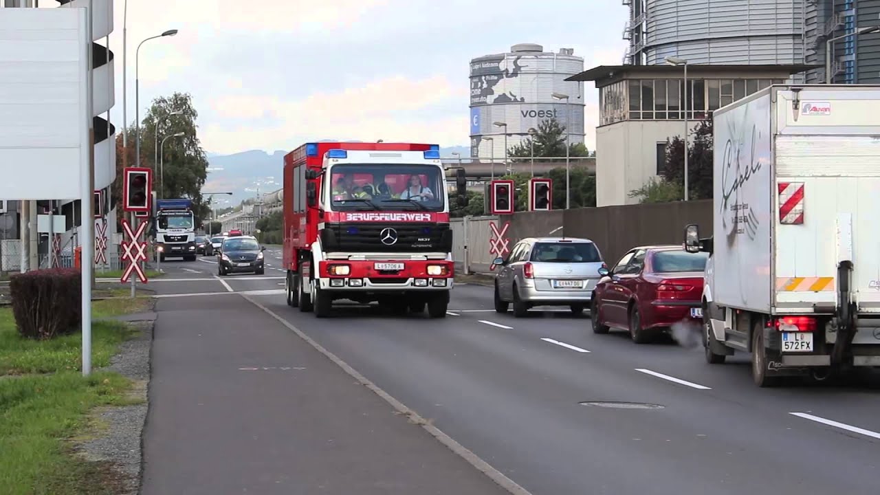Großbrand voestalpine - DL2 & WLA-Schlauch treffen ein