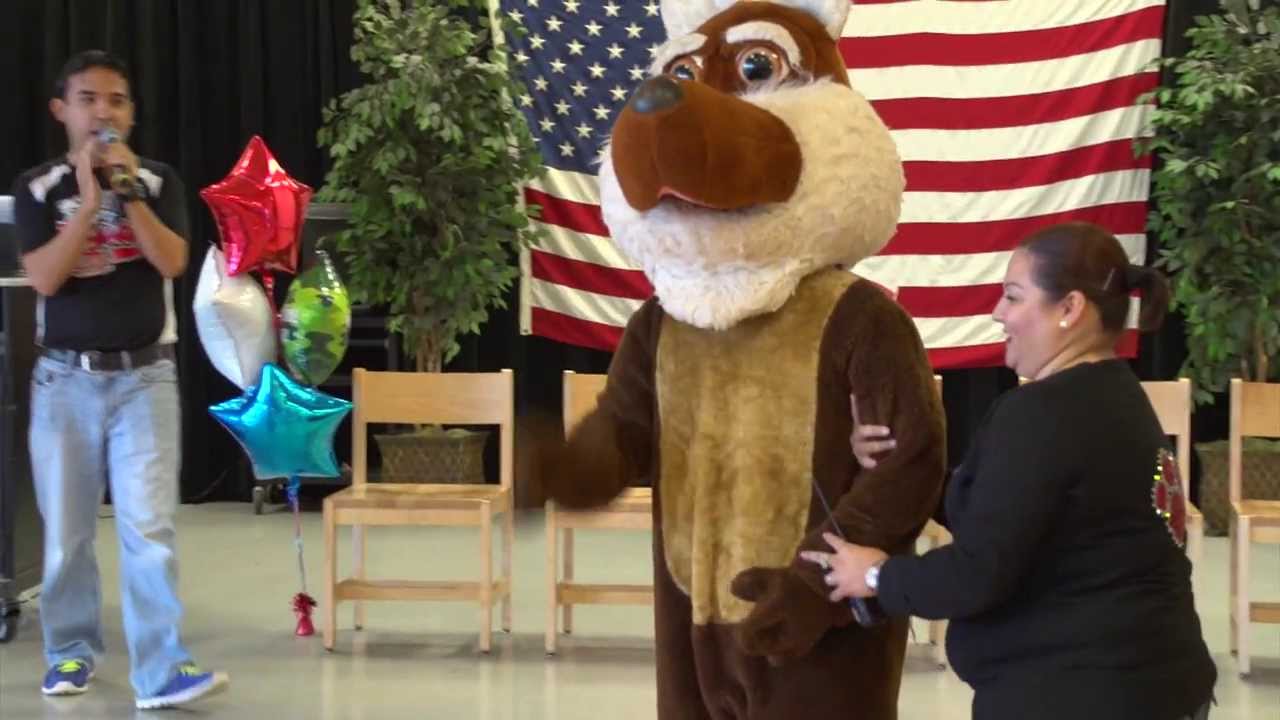 Soldier Surprises Son at Corina Peña  Elem.