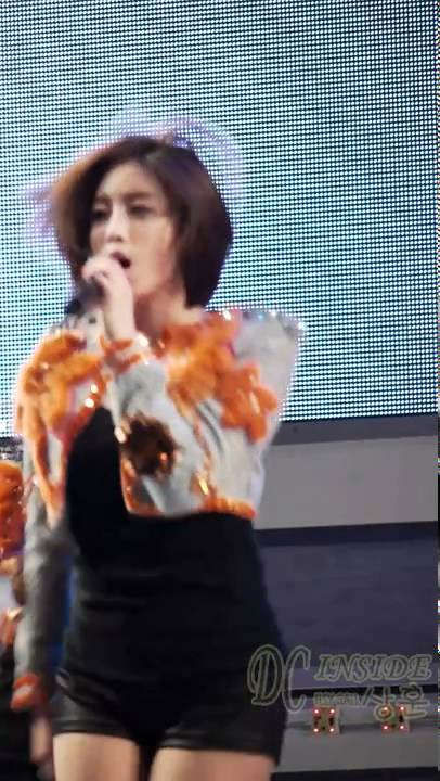 [Cam HD] 110403 T-ara Eunjung - I Go Crazy Because of You @ LG Cinema 3D Game Festival [10]