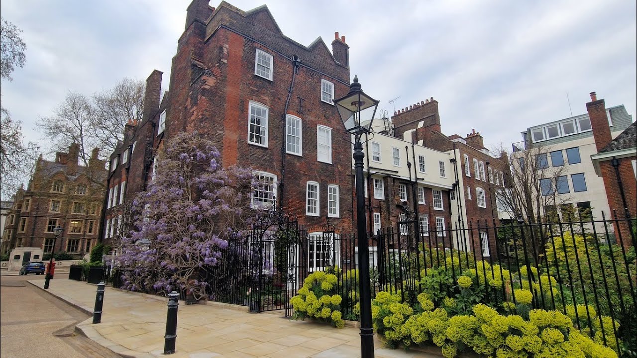 Discovering the Hidden Gem of London: The Incredible Lincoln's Inn
