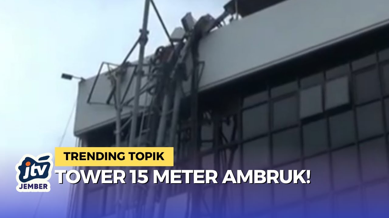 Tower Provider Ambruk di Wonokromo Surabaya, Mobil Parkir Tertimpa!