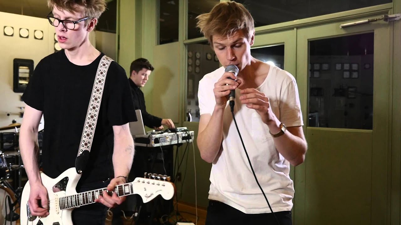 Fufanu - Circus Life (Live on KEXP)