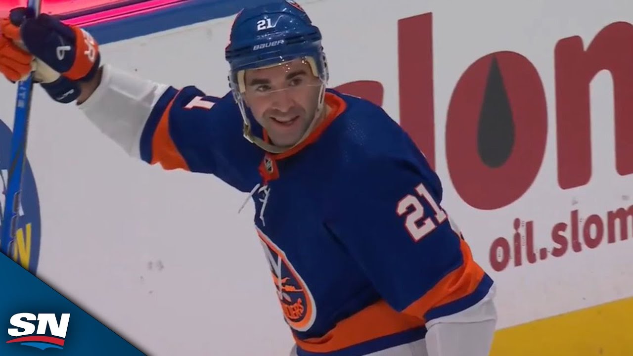Islanders' Kyle Palmieri Nets Quick First Period Hat Trick On The Bruins