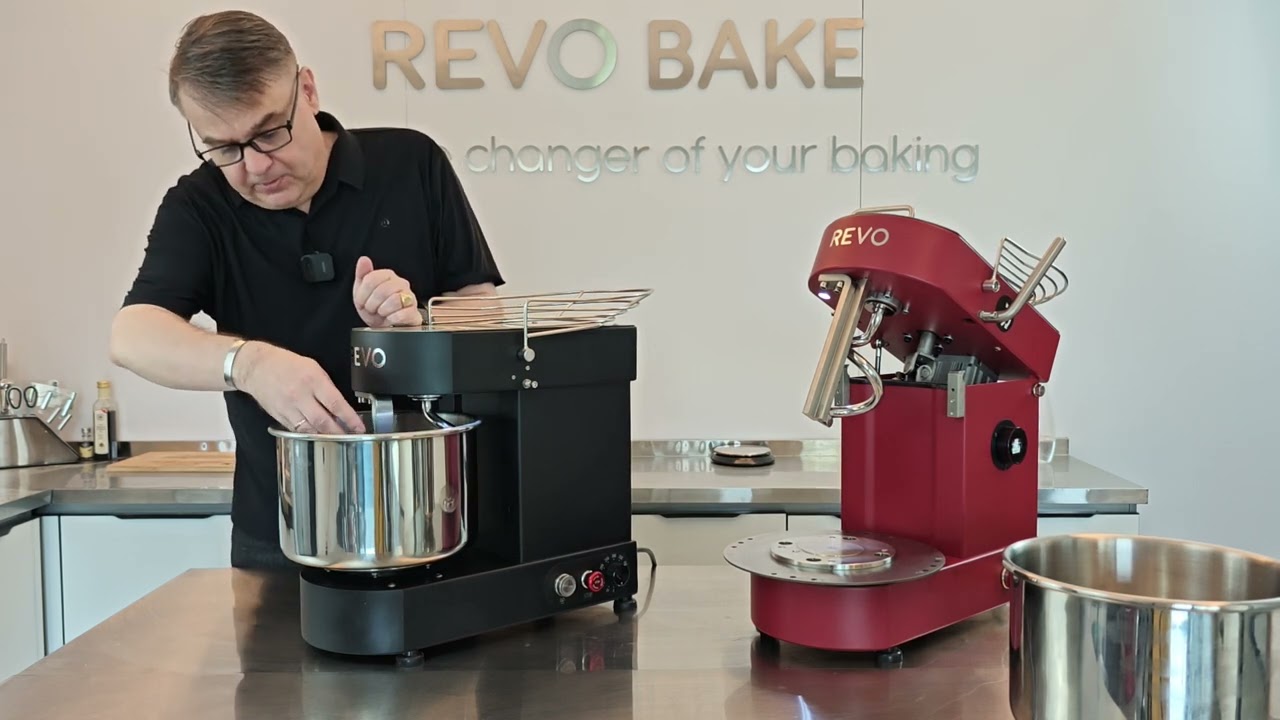 Revo Bake Titan Tilt and Fixed compared