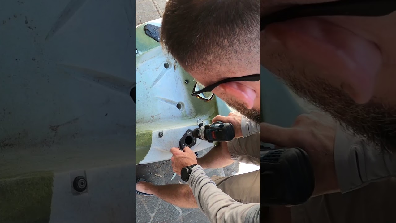 Fix a Leaking Kayak: A 20 Second Showdown! 🐩🔨🛶