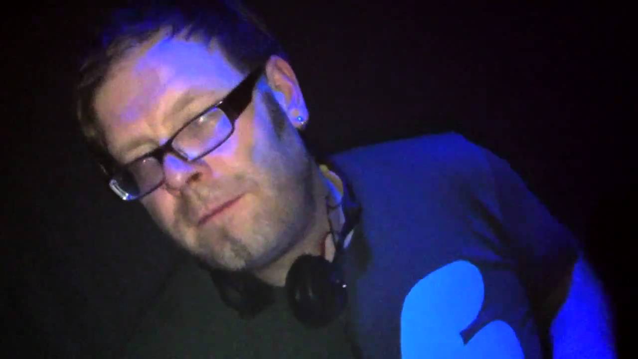 Club Zooma: Mann mit Bart Spezial 24.12.2010 (Pt. 1)