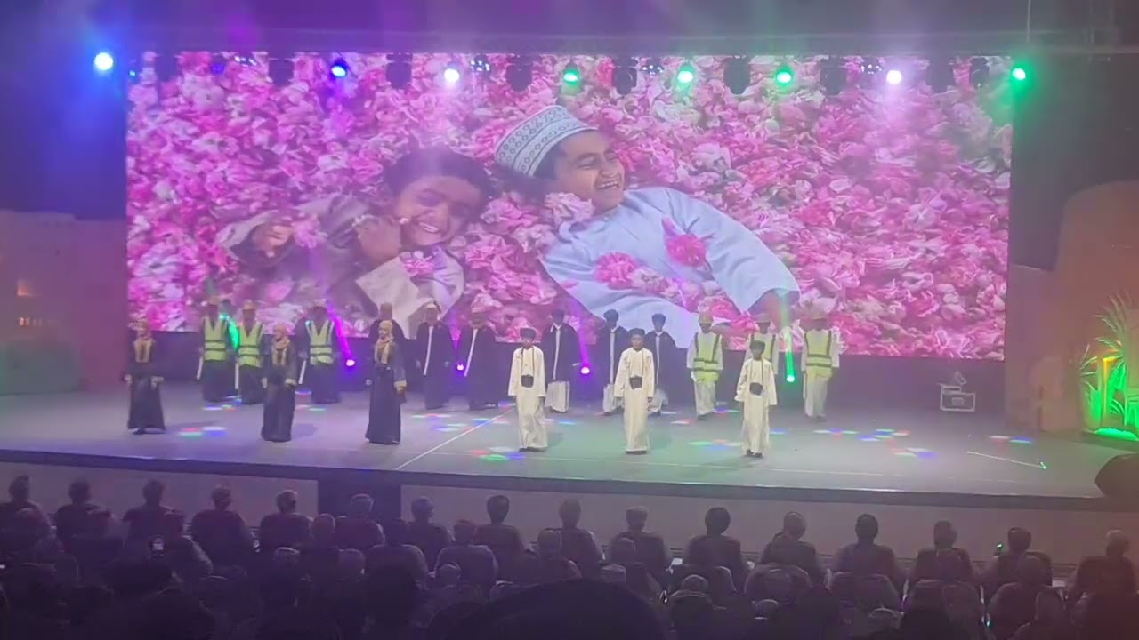 لوحة منجزات النهضة المتجدد الاوبريت الوطني الطلابي بمحافظة الداخلية 
