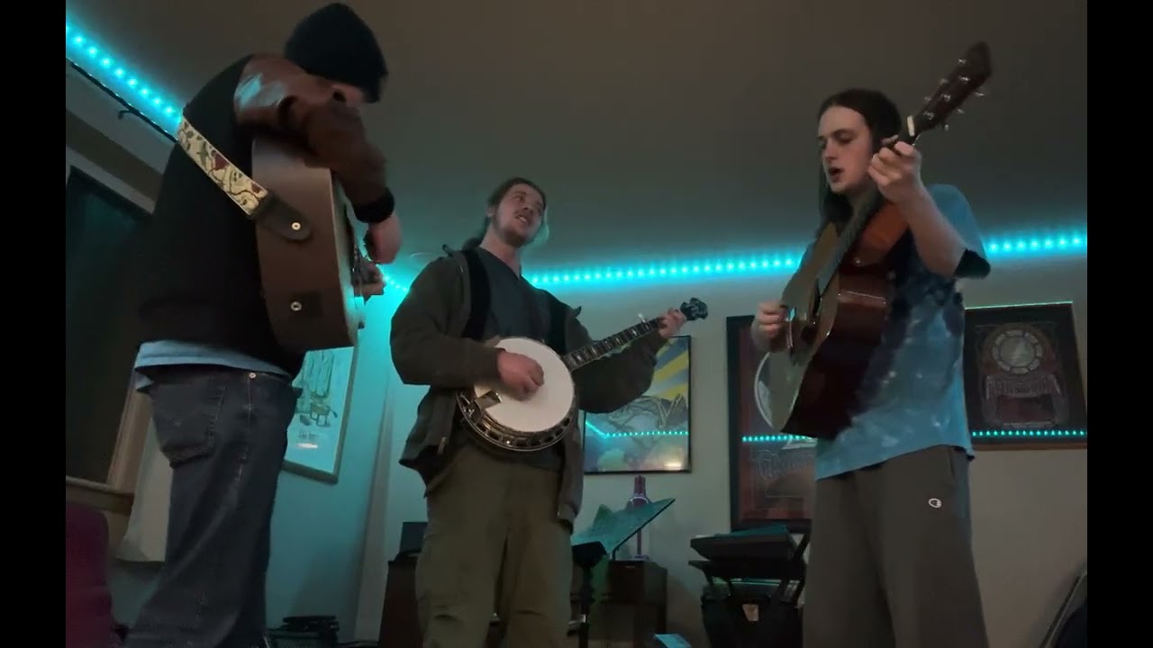 There's a bluebird singin' - Bailey Mozer, Dylan Mascola, Eli Hult