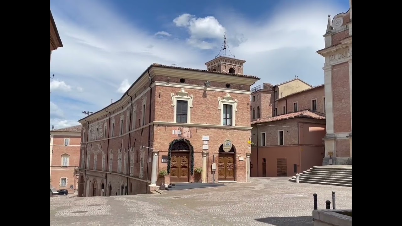 Fabriano - die Stadt des Papiers und des heiligen Vinanzio.