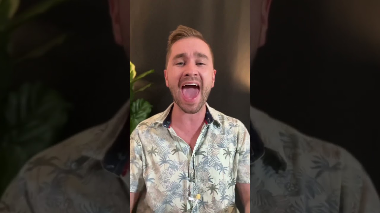 Belting vs Yelling? Try this vocal exercise to improve on belting!  #shorts #vocalcoach #belting