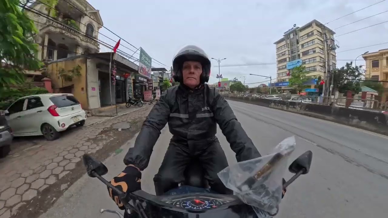 Episode Thirteen, Day 13, Vinh to Thanh Hoa.Việt Aus Adventures 🇻🇳🇦🇺🛵🛵😁