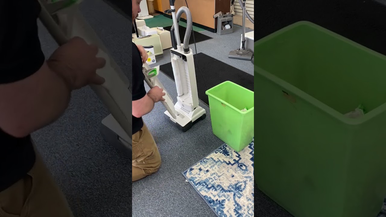How to change vacuum cleaner bag on a Sebo X7