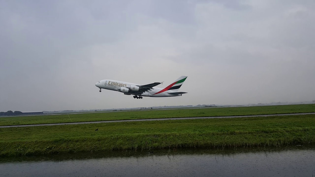 A380 Emirates (A6-EDS)