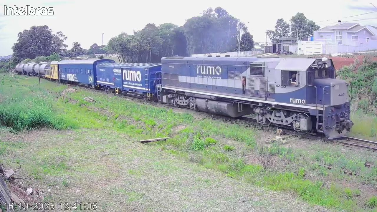 Trem de Capina Qu&iacute;mica rumo Malha Sul em Guarapuava 
