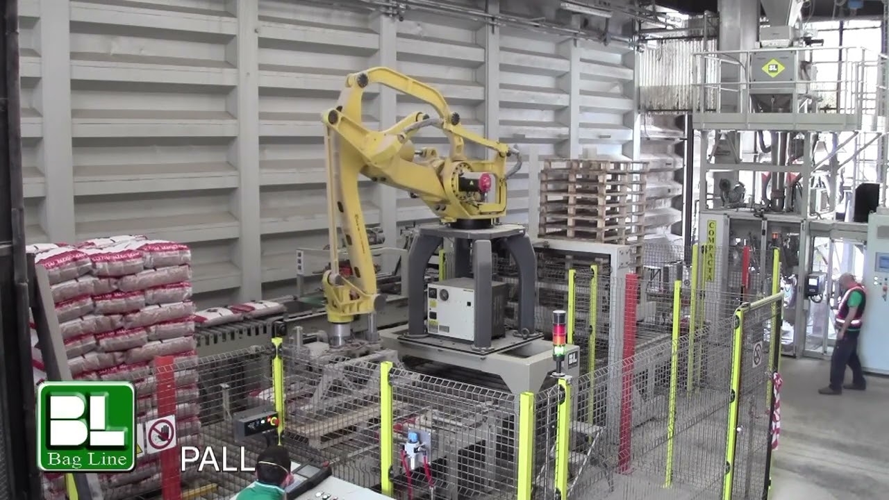 Bagging and Robot Palletizing For Wood Pellets
