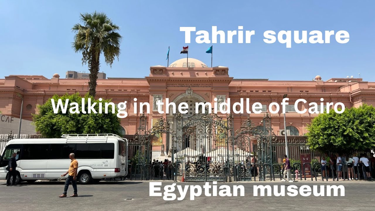 Tahrir square - heart of Cairo, walking in the city