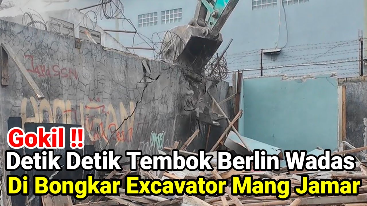 Gokil‼️Detik Detik Tembok Berlin Wadas Di Robohkan Excavator Mang Jamar
