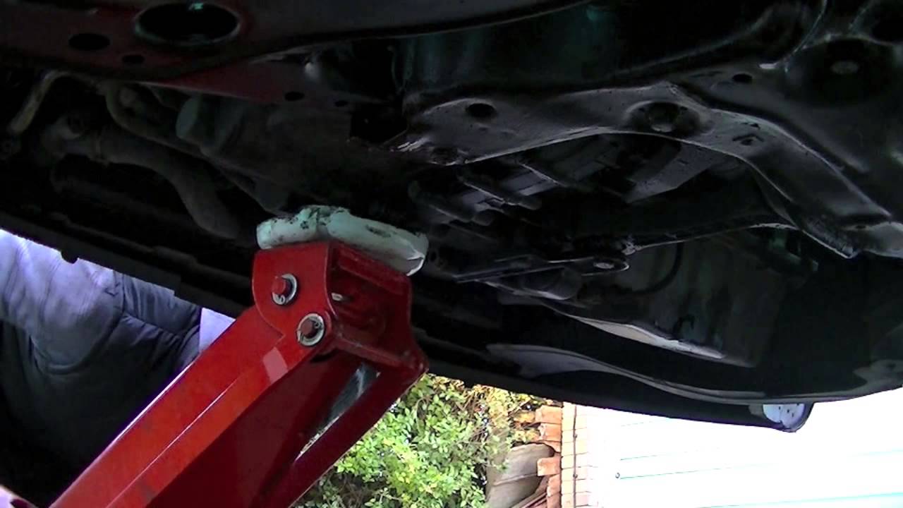 Снятие рулевой рейки с гидроусилителем VW Golf Jetta Bora Mk4