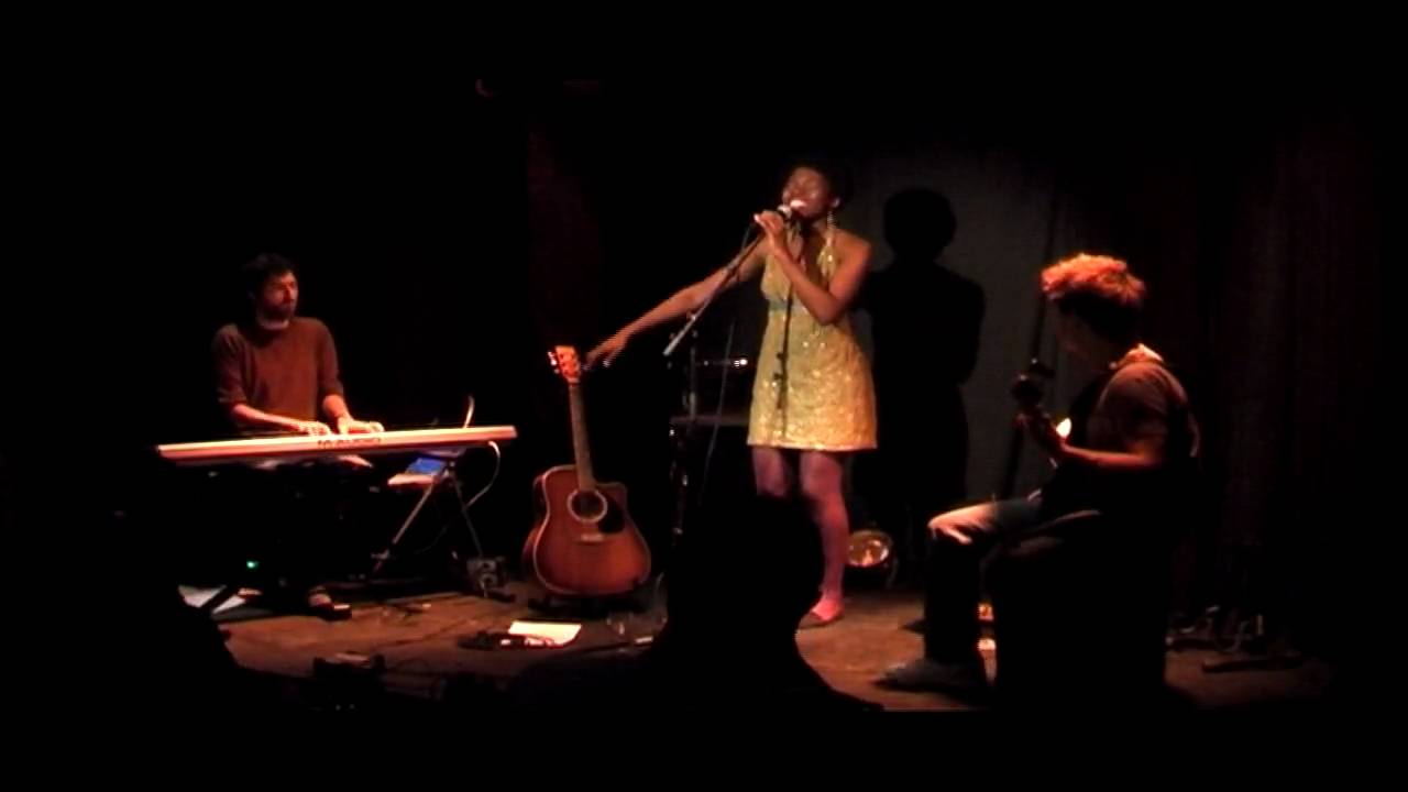 "Spring" - Koki en concert à l'Espace Christian Dente.mov